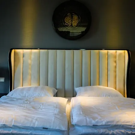 Hotel Schloss Neuburg