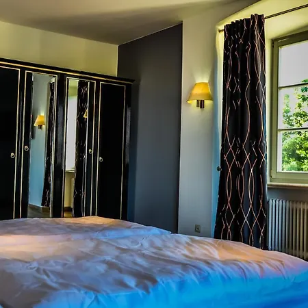 Hotel Schloss Neuburg