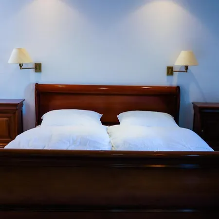 Schloss Neuburg Hotel 4*